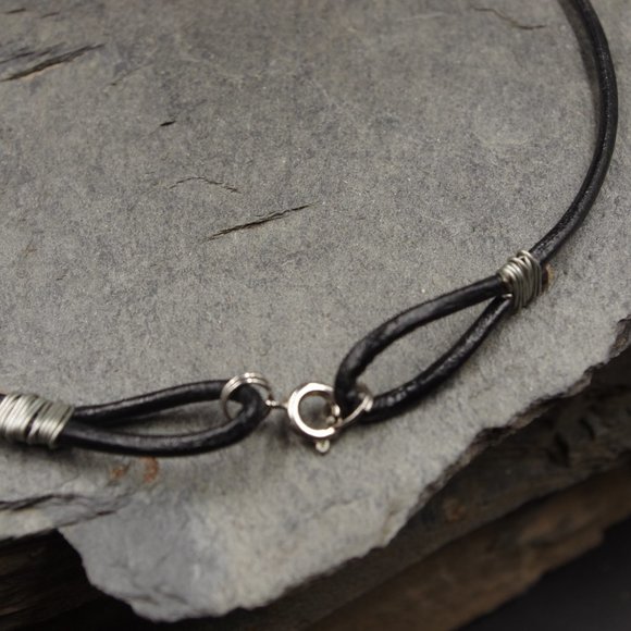 Light Pink Rose Quartz Stone Pendant with Sculpted Clay Detail on a Faux Leather - Picture 5 of 6